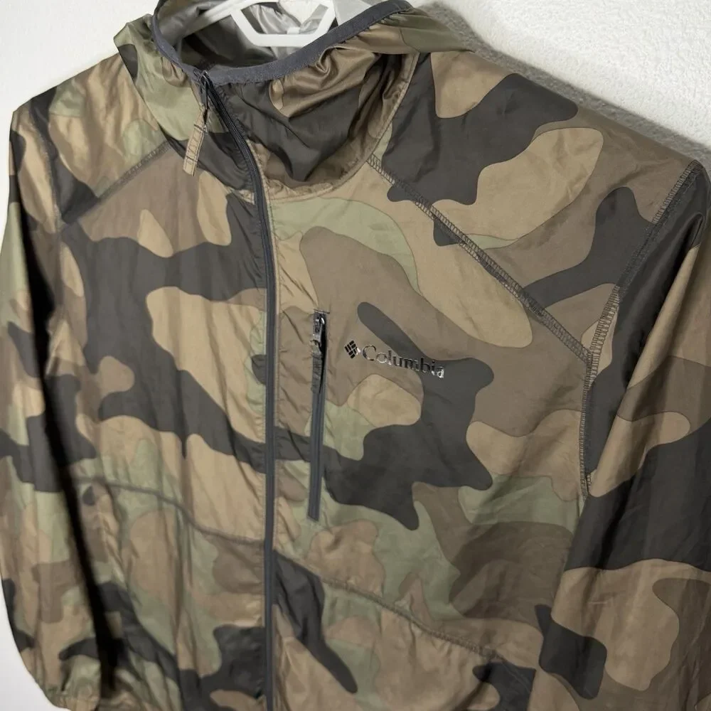 Columbia Flash Forward Windbreaker Woodland Camo Jacket Men’s Large Outdoor